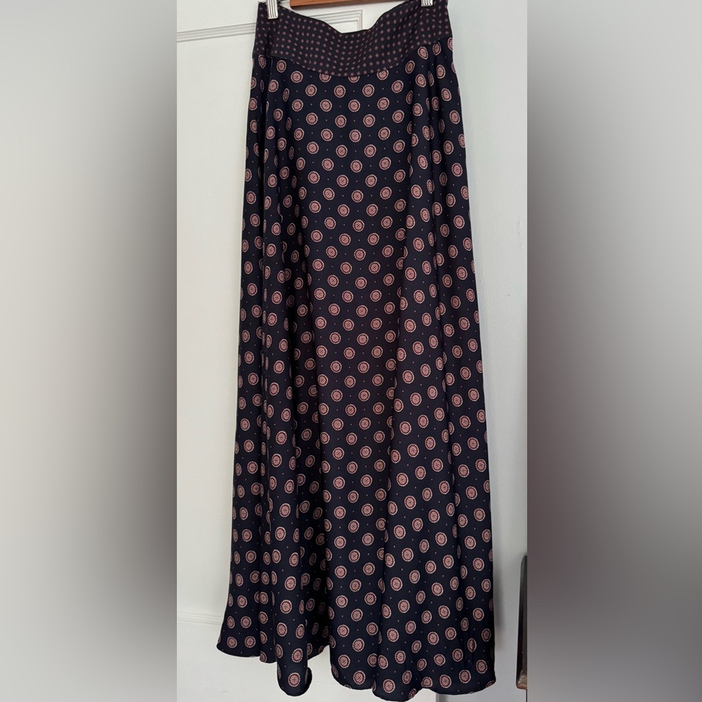 Banana Republic Navy and Red Patterned Maxi Skirt